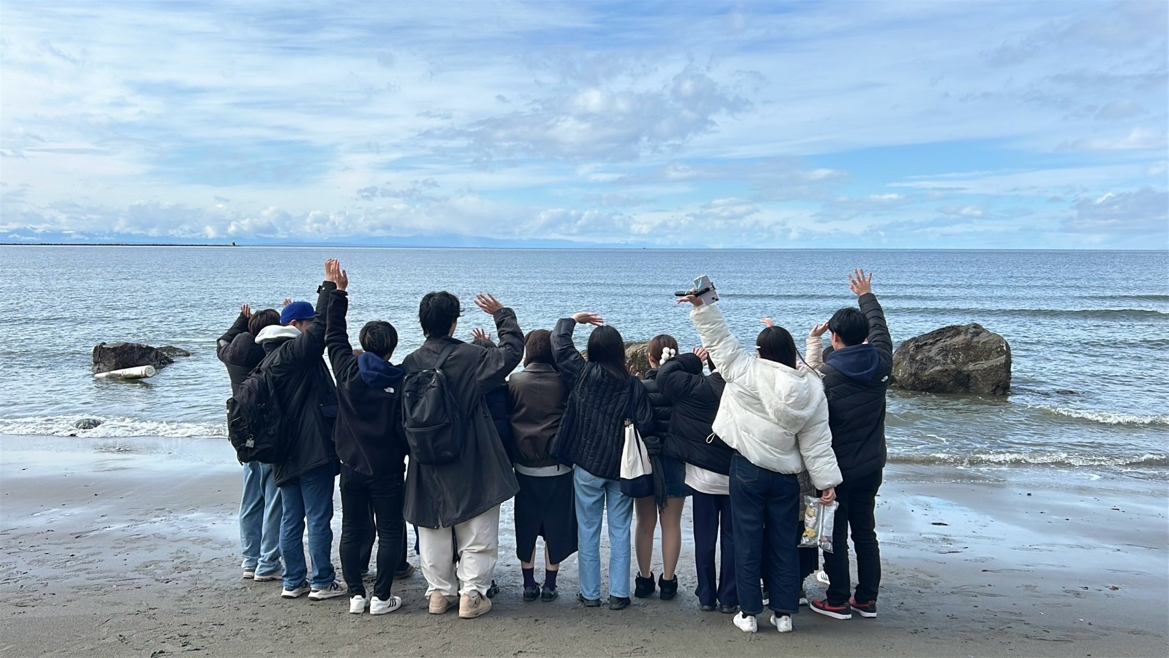 Wreck beachでELIのクラスメイトと。